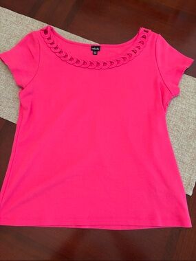 Rafaella Bright Pink Short Sleeve Top with Chain-Link Neck